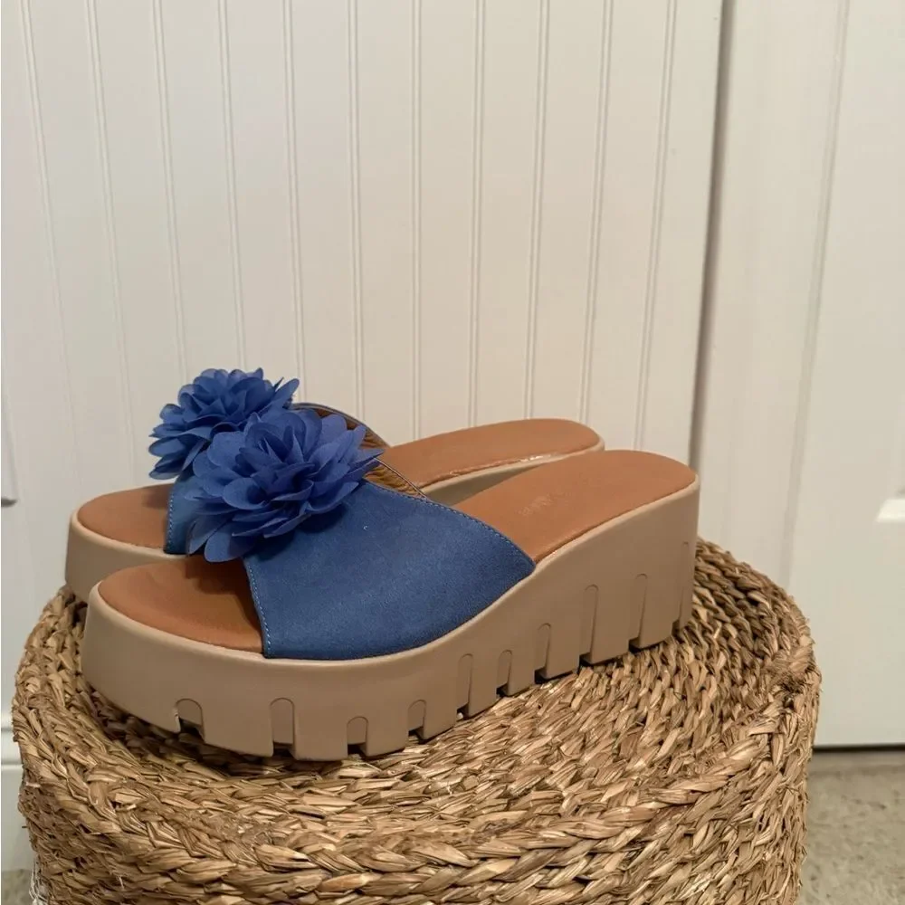 PATRIZIA Women's Mumsie Wedge Sandal - 39 - Good Used Condition